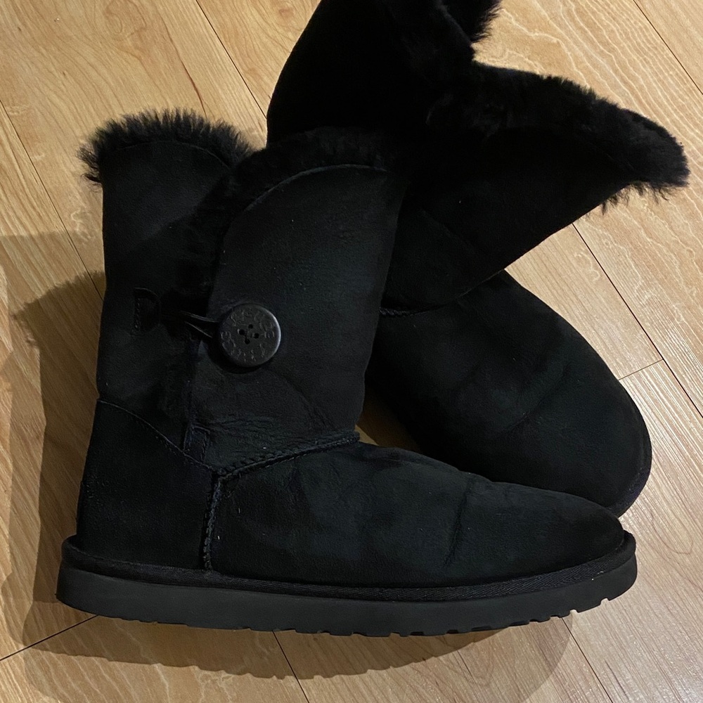 Ugg’s Women's Black Fur Boots